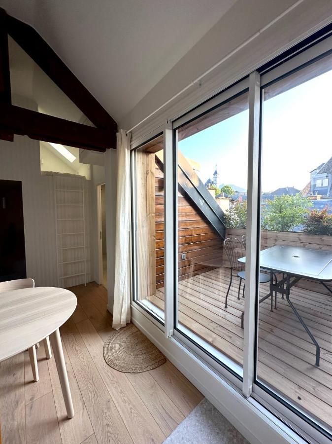 Ecrin De Calme Avec Terrasse Apartment Chambery Exterior photo
